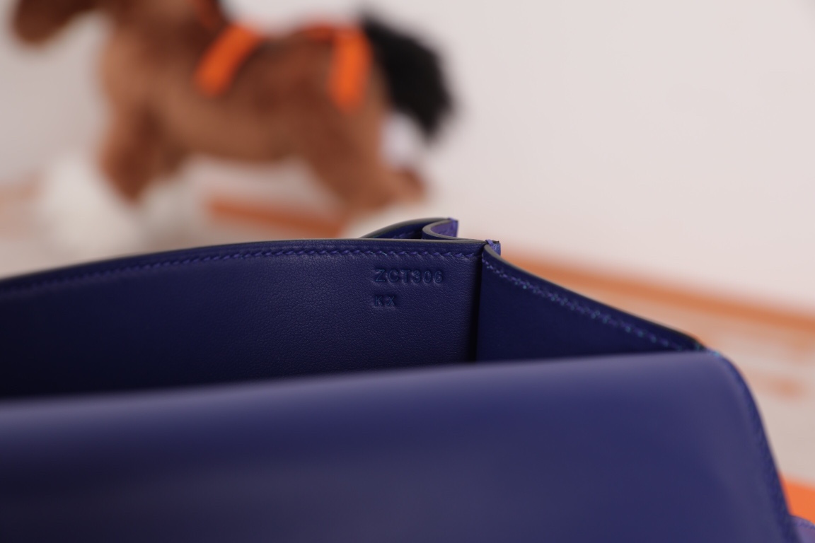 에르메스 콘스탄스18 일렉트릭블루 금장